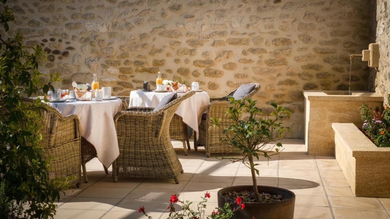 L'Ostal - Bed & Breakfast - Chambres Et Suites De 25 A 40M2 - Spa Saint-Hilaire-dʼOzilhan Exterior foto