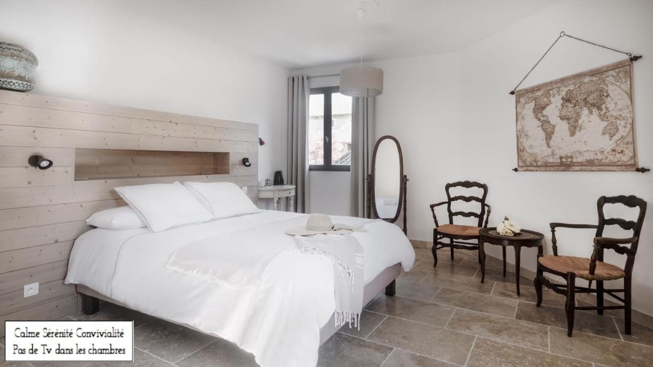 L'Ostal - Bed & Breakfast - Chambres Et Suites De 25 A 40M2 - Spa Saint-Hilaire-dʼOzilhan Exterior foto