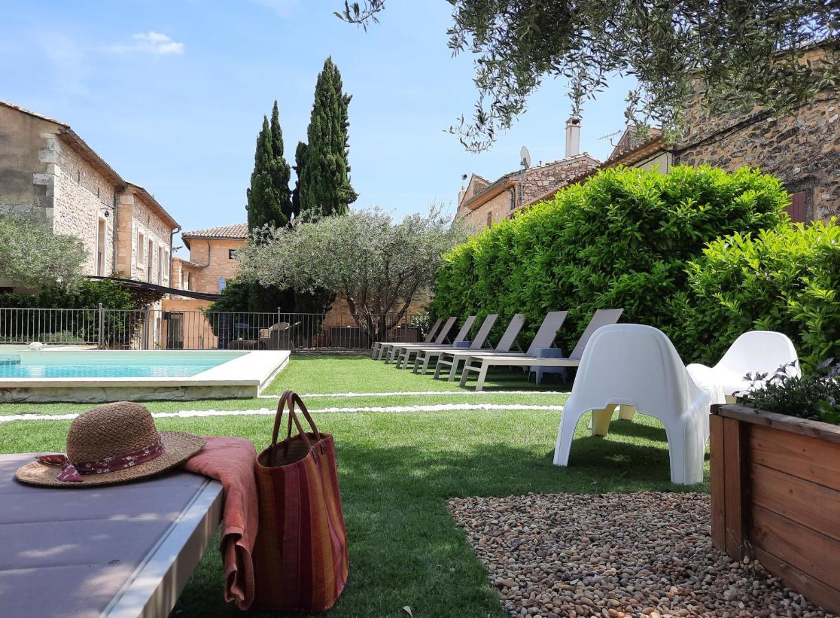 L'Ostal - Bed & Breakfast - Chambres Et Suites De 25 A 40M2 - Spa Saint-Hilaire-dʼOzilhan Exterior foto